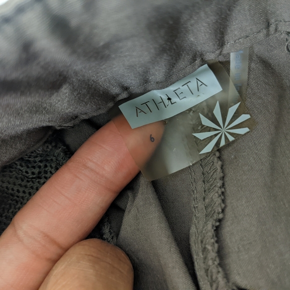 Athleta Dipper Straight Leg Pants in black size 6 - Picture 9 of 12